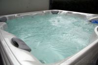 Whirlpool ganzjährig auf 37 Grad beheizt